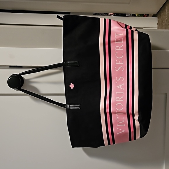 Victoria's Secret Handbags - Victoria's Secret tote
